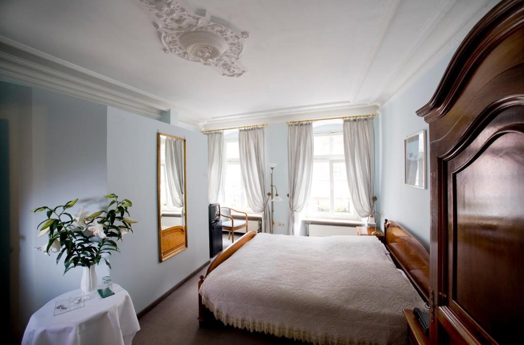 Двухместный (Классический двухместный номер с 1 кроватью) отеля Hotel Goldener Hecht, Гейдельберг