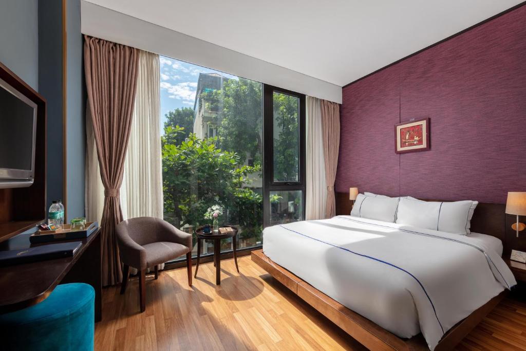 Hanoi Emerald Waters Hotel Trendy