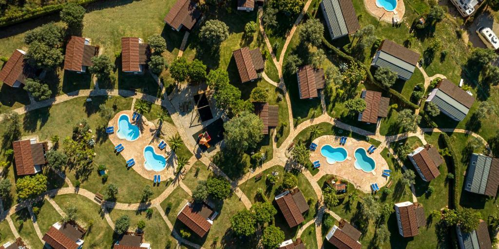 Номер (Улучшенный мобильный дом с 2 спальнями и террасой) парк-отеля Premium Sirena Village Holiday Homes, Новиград