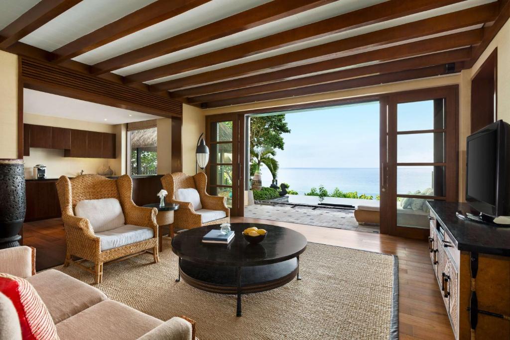 Вилла (Вилла Loft, бесплатный трансфер от/до аэропорта Катиклан), Shangri-La's Boracay Resort and Spa