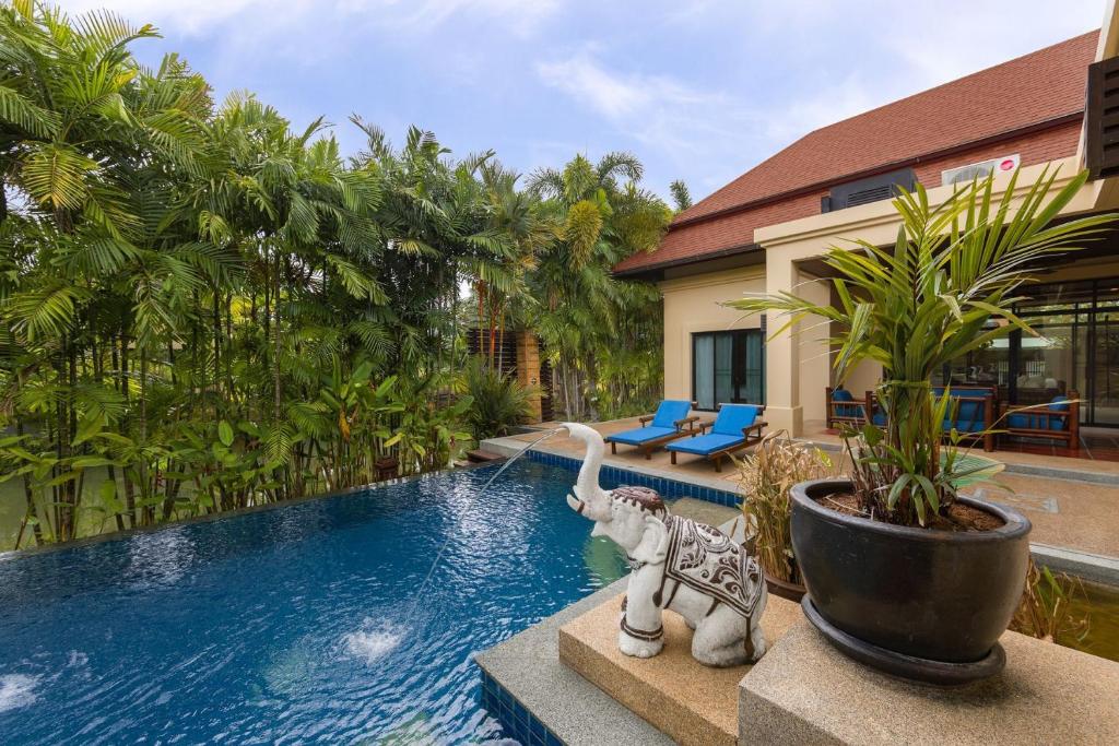 Вилла (Вилла с собственным бассейном), Villa Raas by Tropiclook: Baan Bua Nai Harn