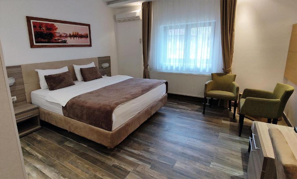 Двухместный (Двухместный номер с 1 кроватью) отеля Tourist Resort Ribarsko Ostrvo, Нови-Сад