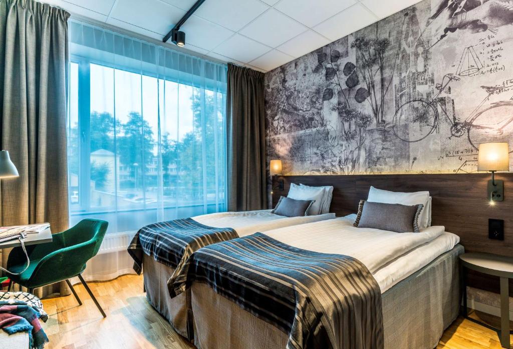 Двухместный (Стандартный двухместный номер с 1 кроватью или 2 отдельными кроватями) отеля Scandic Frimurarehotellet, Линчёпинг