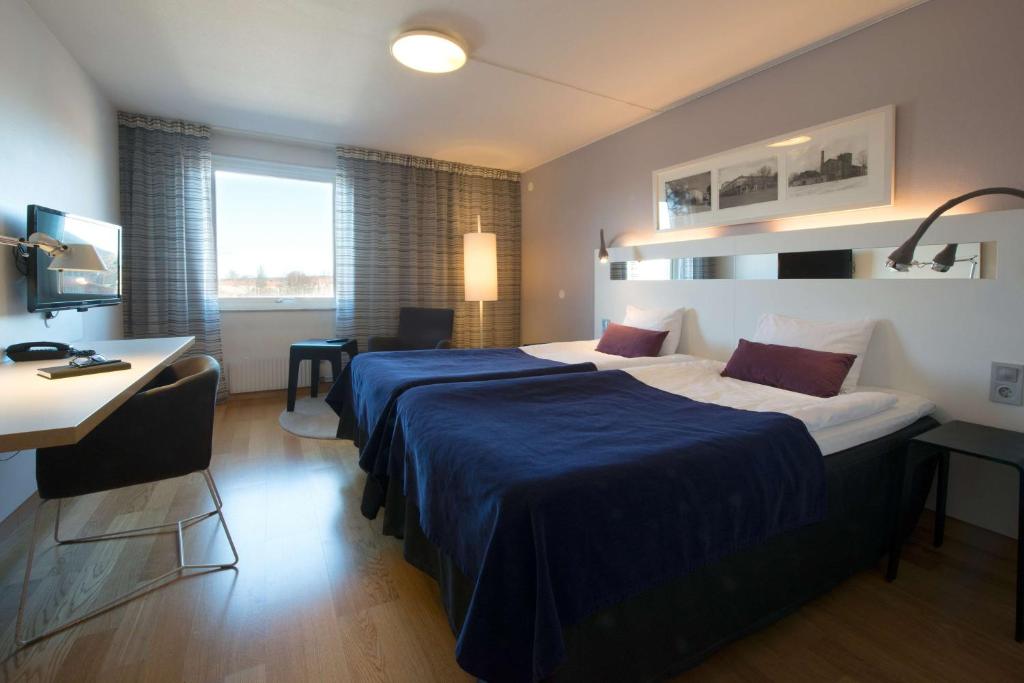 Двухместный (Стандартный двухместный номер с 2 отдельными кроватями) отеля Scandic Winn, Карлстад