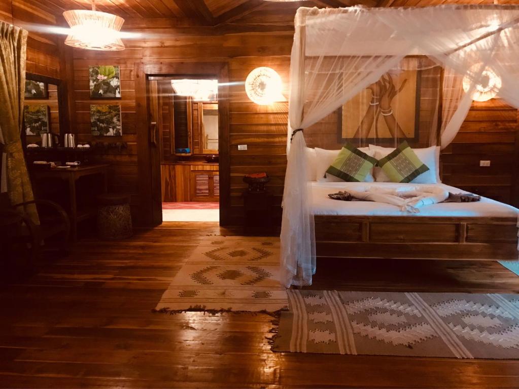 Вилла (Two Bedroom Villa- Second Floor), Курортный отель Viking Nature Resort