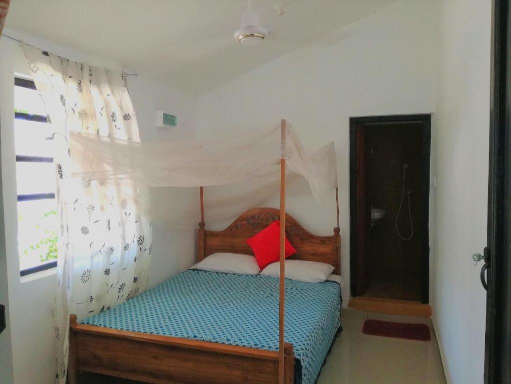 Двухместный (Стандартный двухместный номер с 1 кроватью и вентилятором) гостевого дома 20 House Arugam, Аругам
