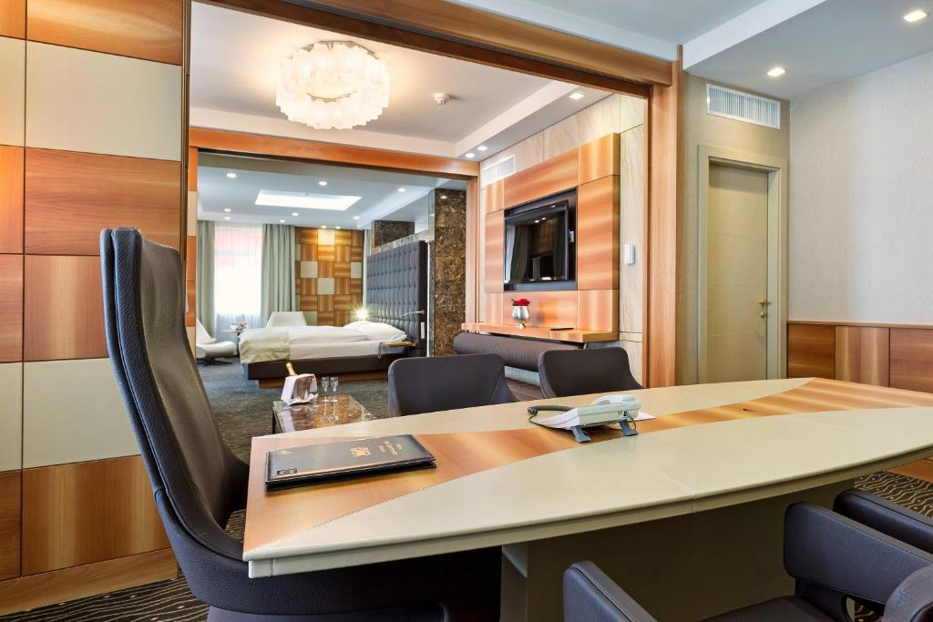 Сьюит (St.Gotthard Presidential Suite), Hotel St.Gotthard