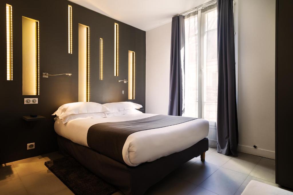 Двухместный (Классический двухместный номер с 1 кроватью) отеля Arc de Triomphe Etoile, Париж