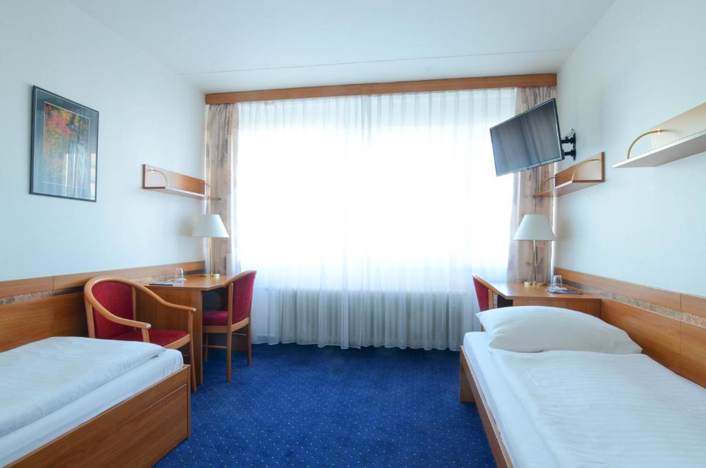 Двухместный (Двухместный номер с 2 отдельными кроватями) отеля ILF, Прага