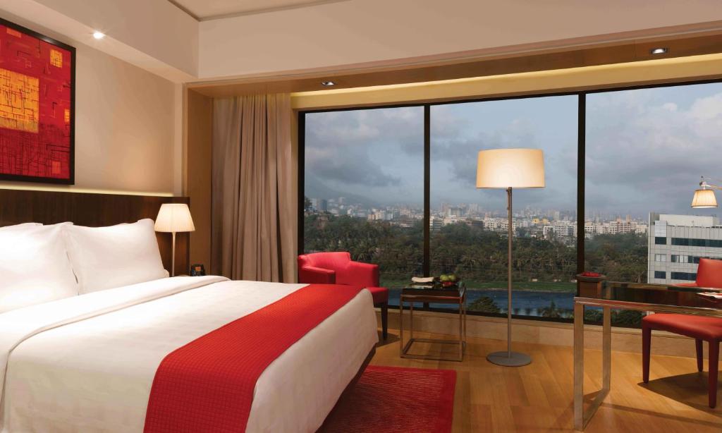 Четырехместный (Двухместный номер «Премьер» с 1 кроватью или 2 отдельными кроватями) отеля Trident Bandra Kurla, Мумбай