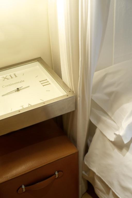 Двухместный (Классический двухместный номер с 1 кроватью или 2 отдельными кроватями) отеля Continentale, Флоренция
