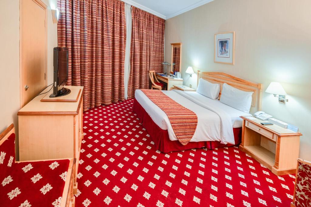Двухместный (Стандартный двухместный номер с 1 кроватью) отеля Grand Continental Flamingo Hotel, Абу-Даби