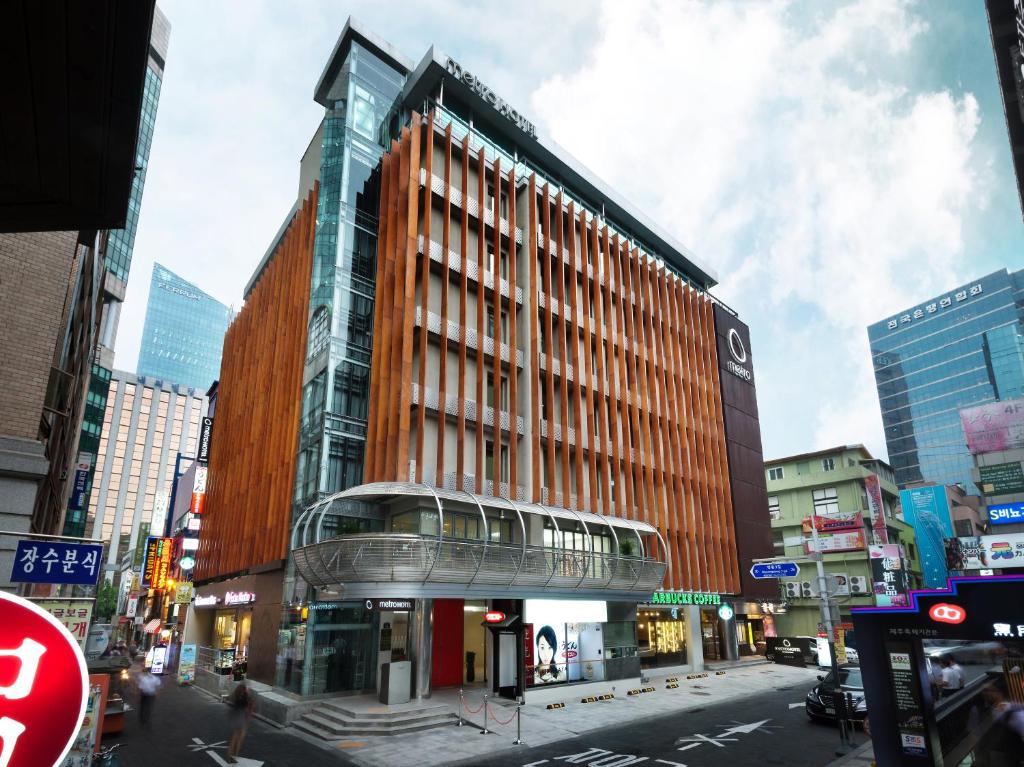 Metro Hotel Myeongdong