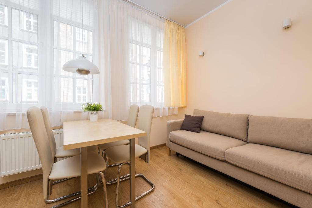 Сьюит (Люкс с 1 спальней (для 4 гостей): 51/52 Ogarna Street) апартамента Old Town Apartments Apartinfo, Гданьск