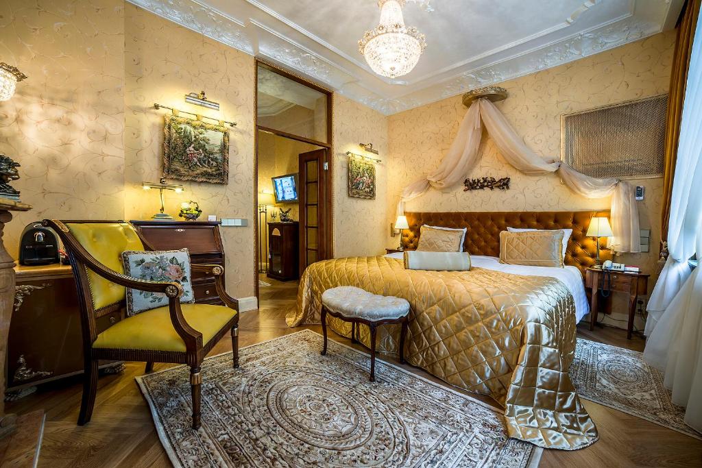 Двухместный (Люкс с кроватью размера «queen-size») отеля Ramada Vilnius (soon IMPERIAL Hotel & Restaurant), Вильнюс