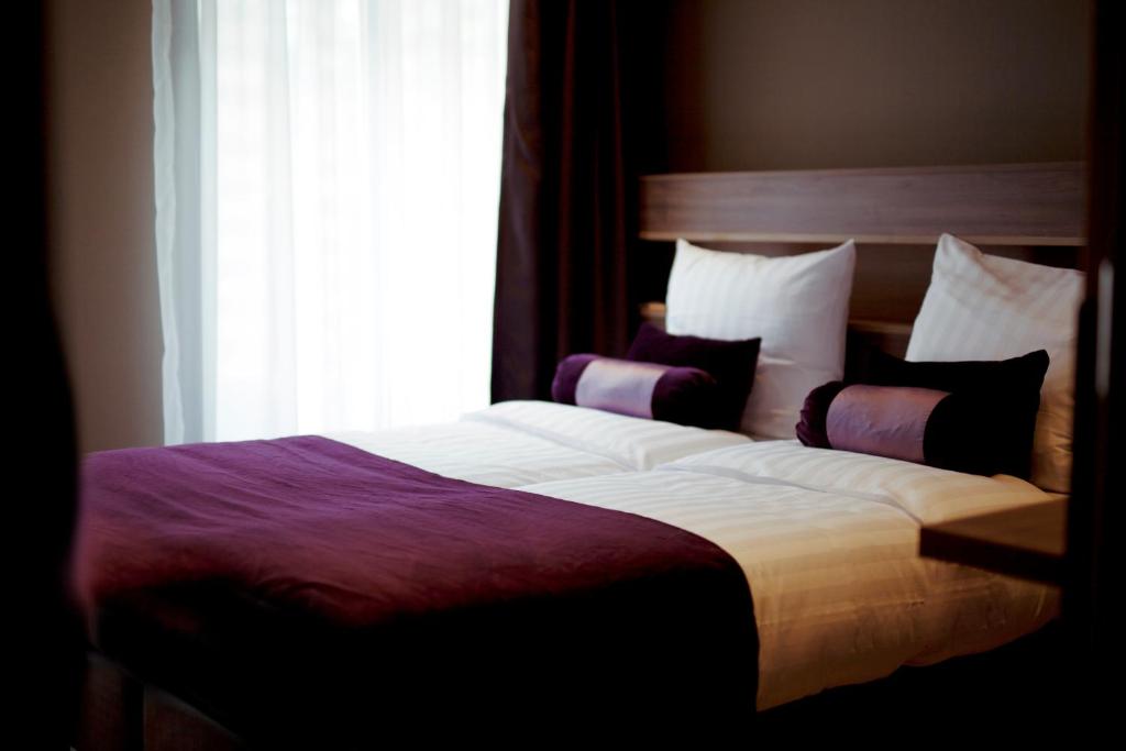 Двухместный (Двухместный номер Делюкс с 2 отдельными кроватями) отеля Dream Hotel Amsterdam, Амстердам