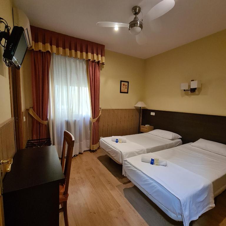 Гостевой дом Hostal Oporto, Мадрид