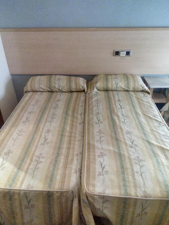 Двухместный (Двухместный номер с 1 кроватью или 2 отдельными кроватями) гостевого дома Pensión Albor, Хихон