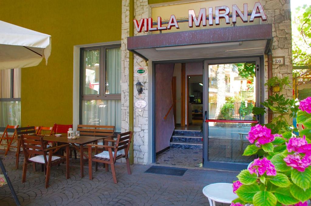 Villa Mirna, Римини