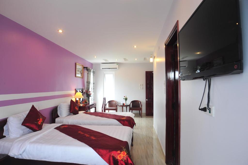 Двухместный (Двухместный номер Делюкс с 2 отдельными кроватями) отеля Hong Thien Ruby Hotel, Хюэ