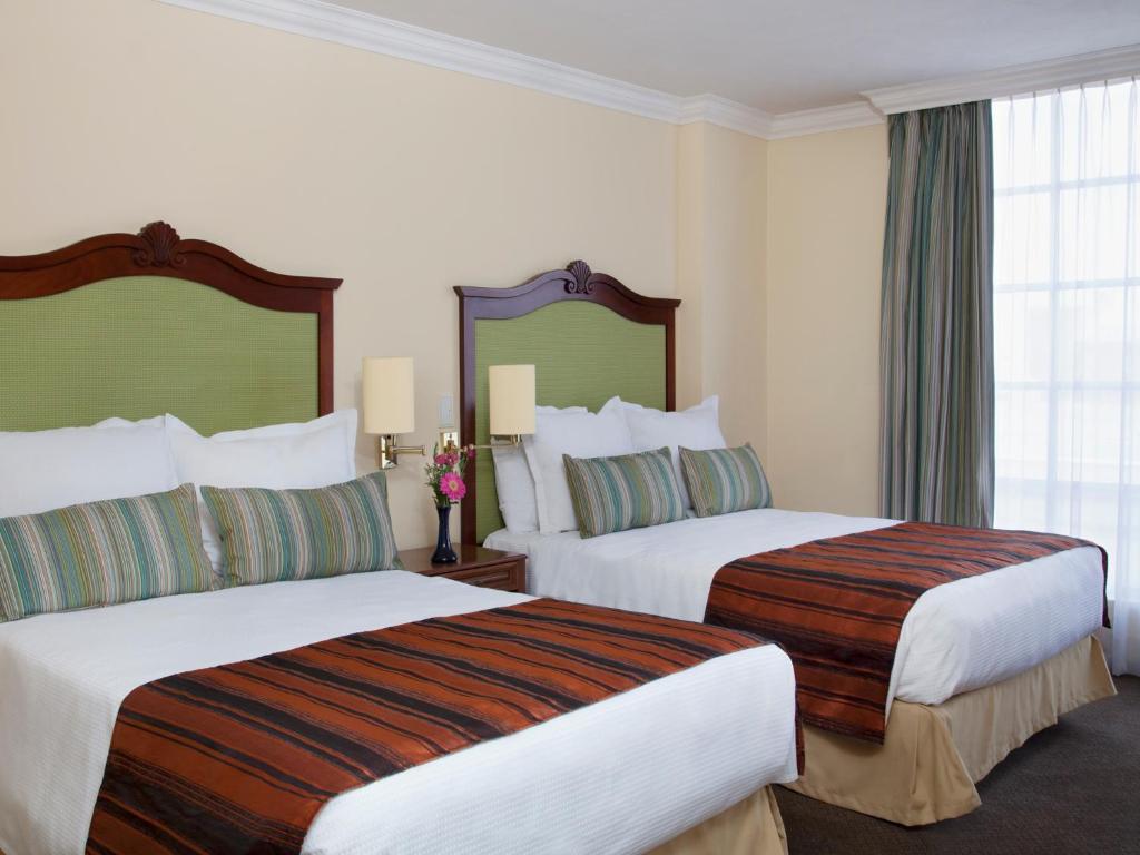 Двухместный (Стандартный двухместный номер с 1 кроватью) отеля Hotel Francia Aguascalientes, Агуаскальентес