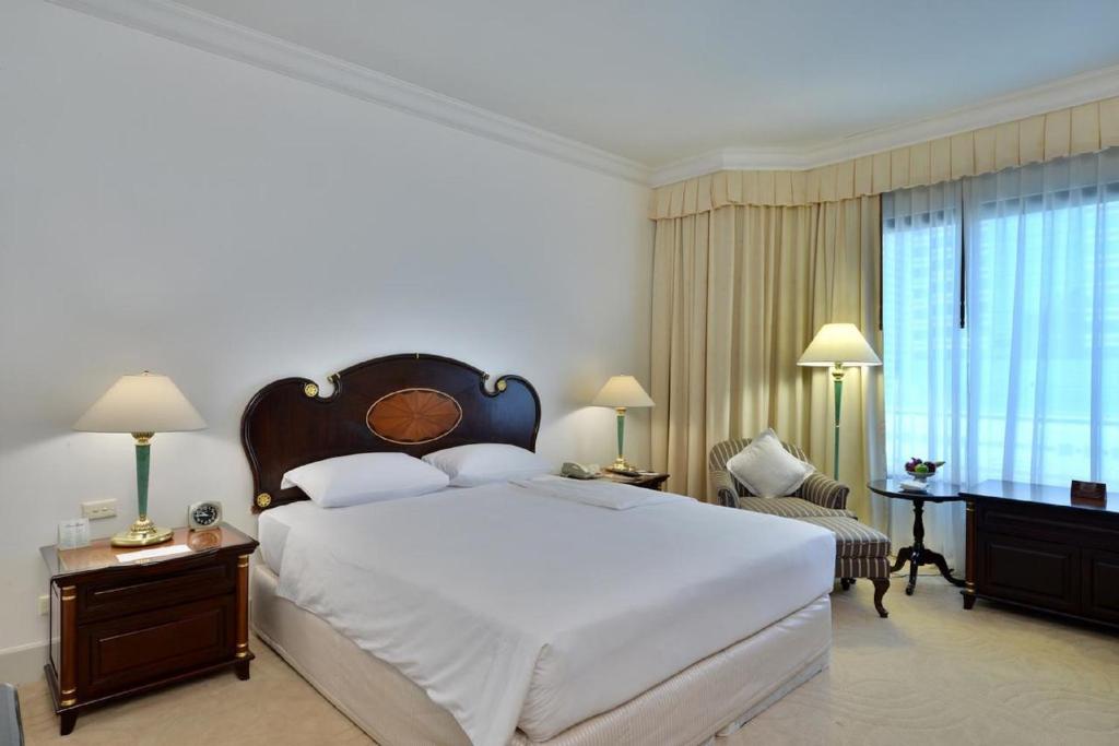 Двухместный (Двухместный номер Делюкс с 1 кроватью или 2 отдельными кроватями) отеля Evergreen Laurel Hotel Sathorn Bangkok, Бангкок