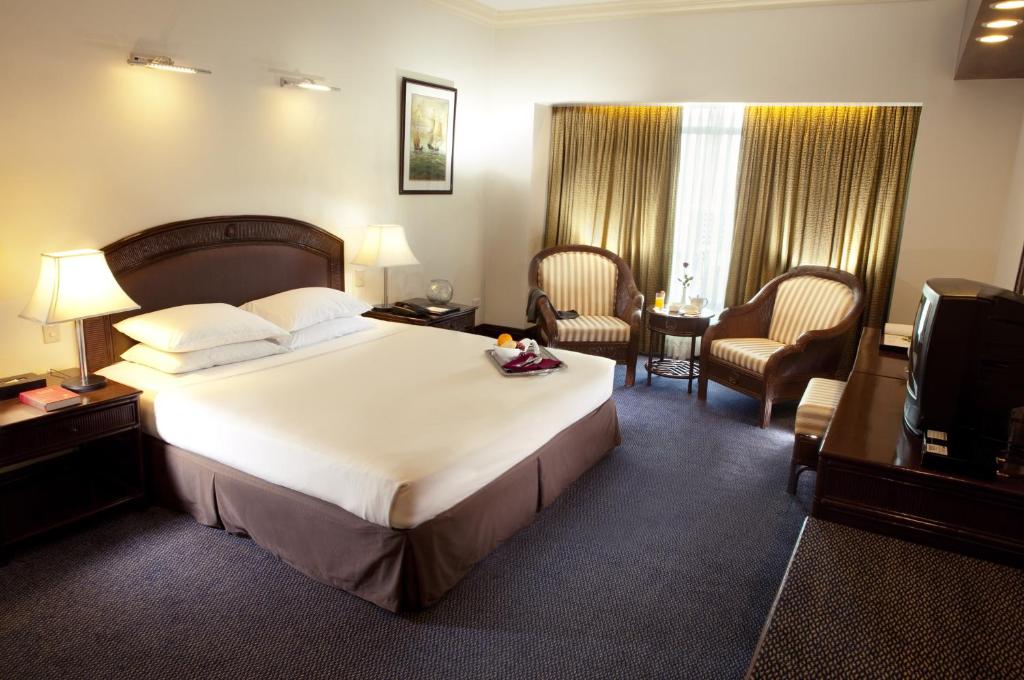 Двухместный (Улучшенный номер) отеля Waterfront Cebu City Hotel & Casino, Себу