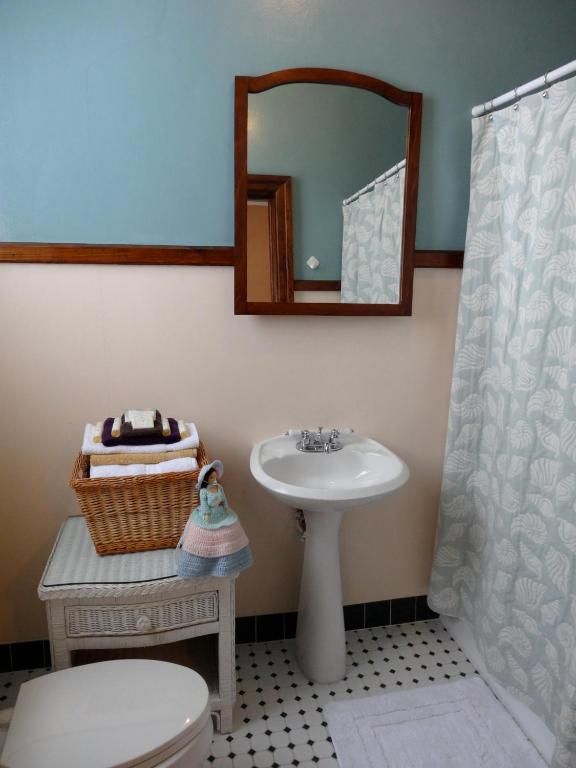 Сьюит (Суперлюкс с кроватью размера «queen-size»), The Edgewater Hotel