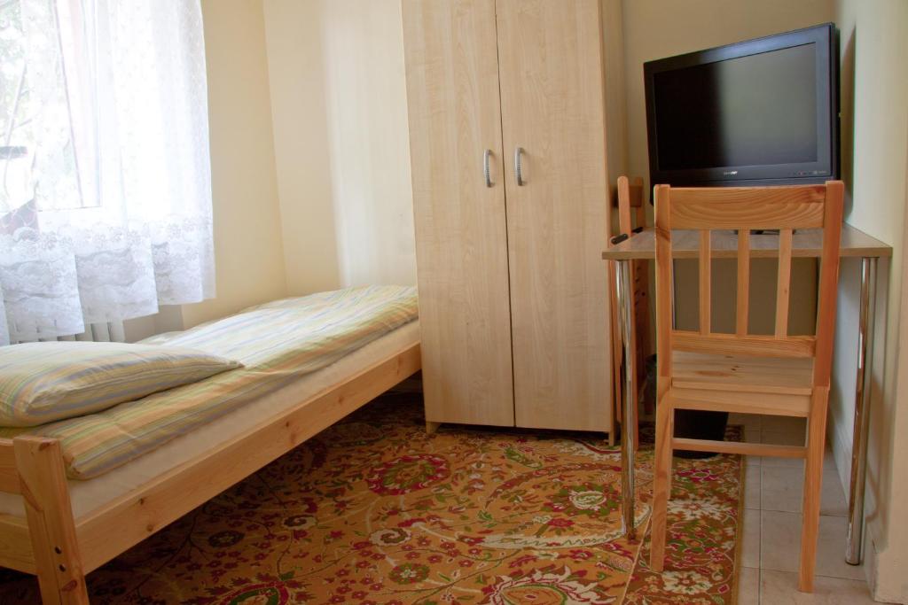 Двухместный (Двухместный номер эконом-класса с 2 отдельными кроватями и общей ванной комнатой) семейного отеля Villa Oliva, Гданьск