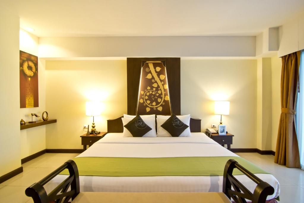 Двухместный (Двухместный номер «Гранд» Делюкс с 1 кроватью) отеля Golden Sea Pattaya, Паттайя