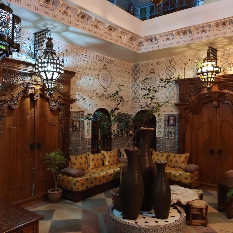 Отель Ryad Bab Berdaine, Мекнес