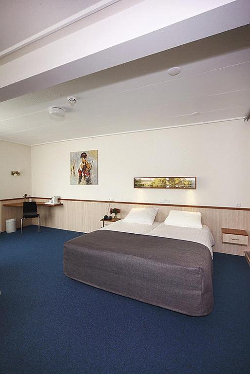 Двухместный (Двухместный номер с 1 кроватью и базовыми удобствами) отеля Hotel Princenhof, Гронинген
