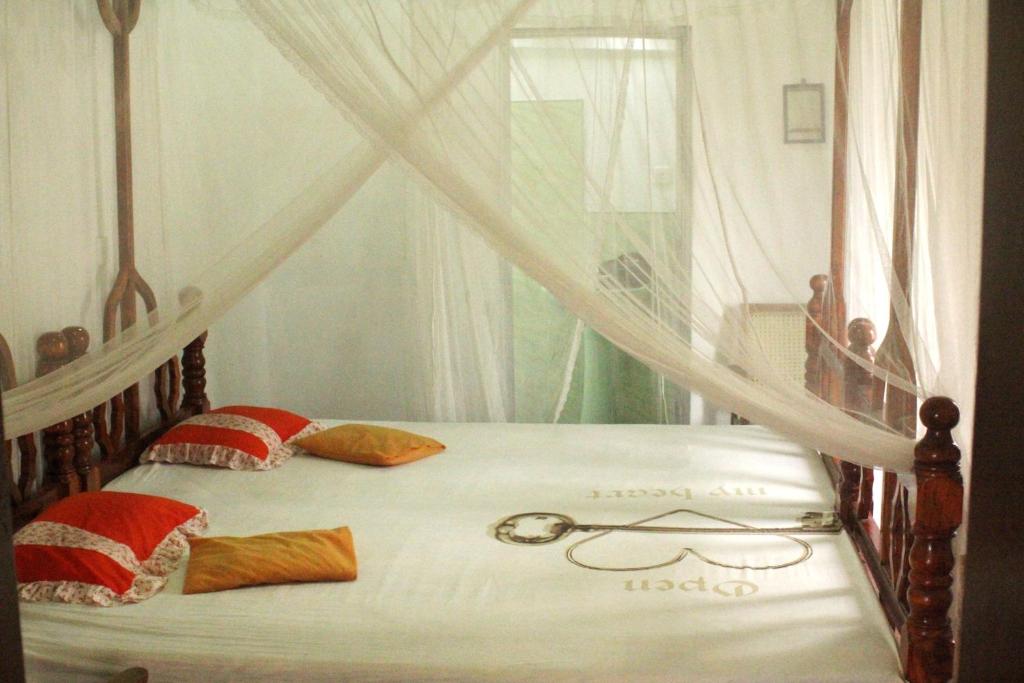Двухместный (Бюджетный двухместный номер с 1 кроватью) семейного отеля Ananda Home Stay, Тангалла