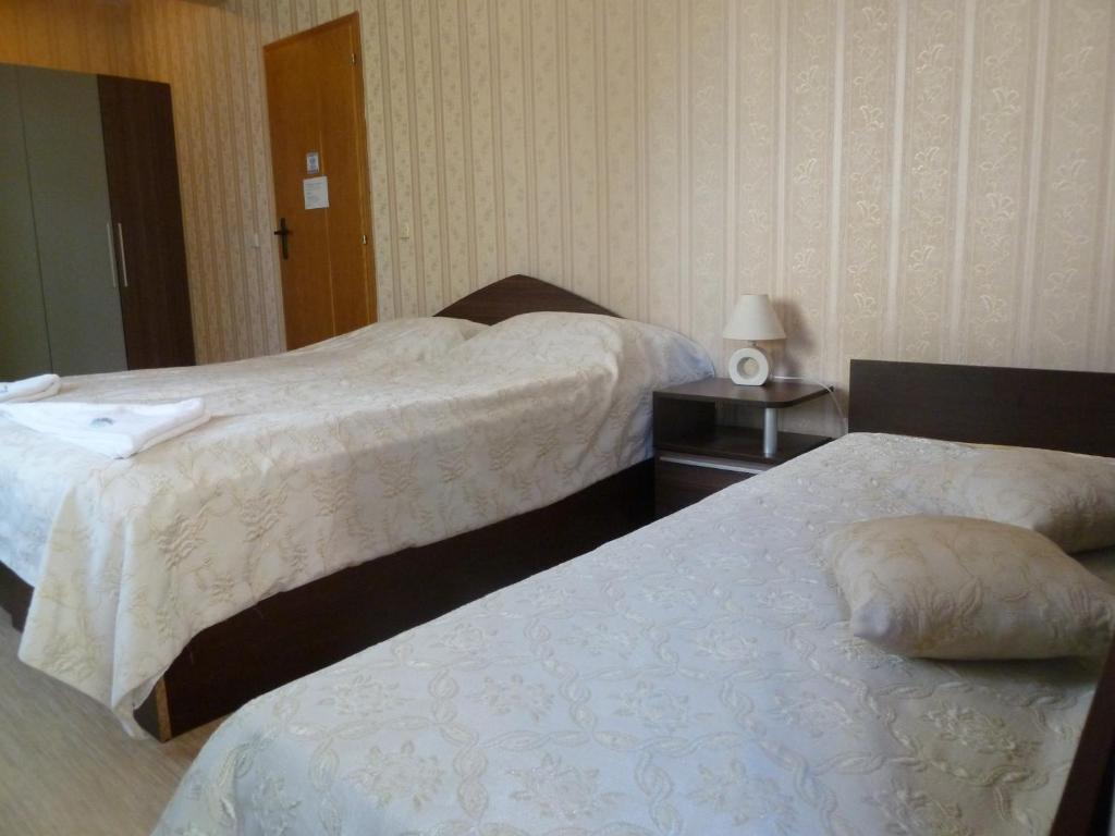 Трехместный (Трехместный номер с собственной ванной комнатой), Tarnovski Dom Guest Rooms