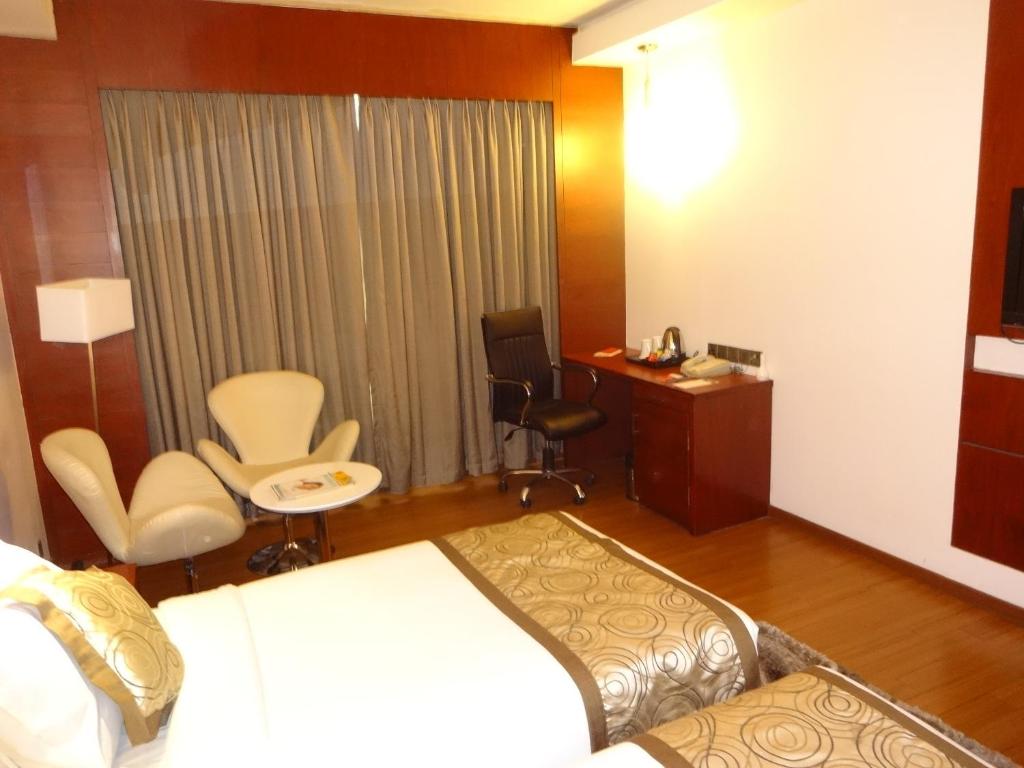 Двухместный (Club  Double or Twin Room with City View), Daspalla Hyderabad