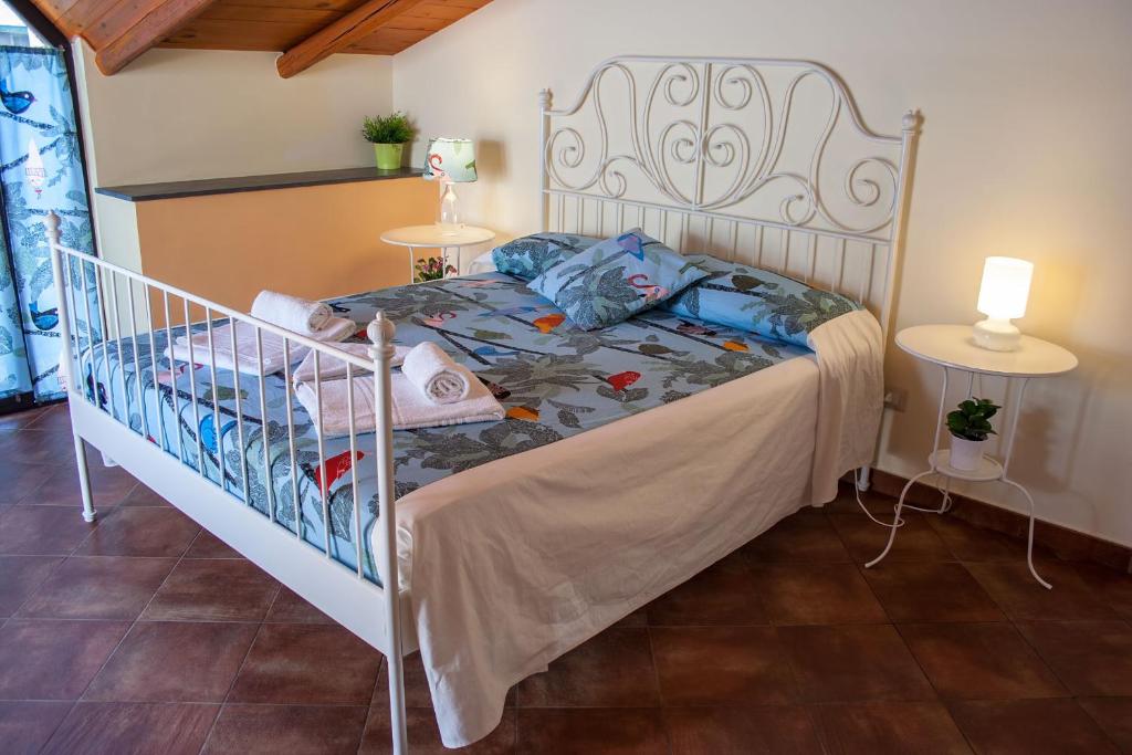 Трехместный (Классический трехместный номер) хостела Bed and breakfast Le Coccole Catania, Катания