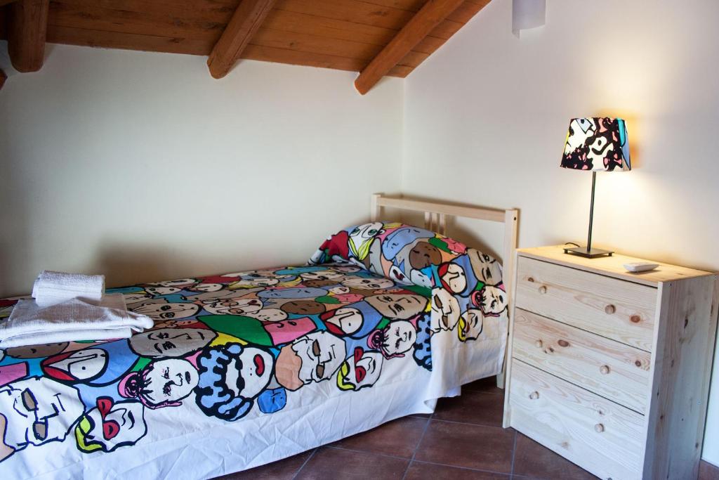 Двухместный (Двухместный номер с 2 отдельными кроватями и общей ванной комнатой - Мансарда) хостела Bed and breakfast Le Coccole Catania, Катания