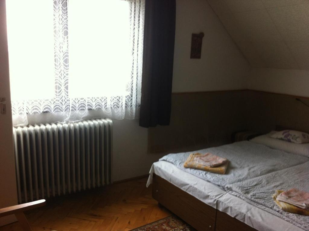 Двухместный (Двухместный номер с 1 кроватью или 2 отдельными кроватями) гостевого дома Póczáné Vendégszobái, Бюк