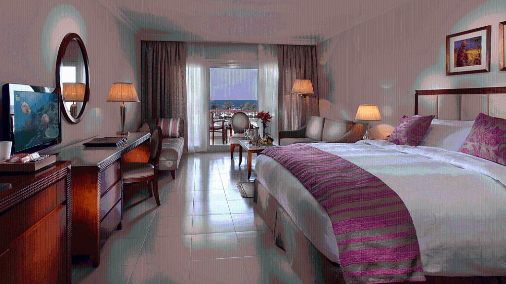 Двухместный (Улучшенный номер с видом на море) курортного отеля Baron Palace Sahl Hasheesh, Хургада