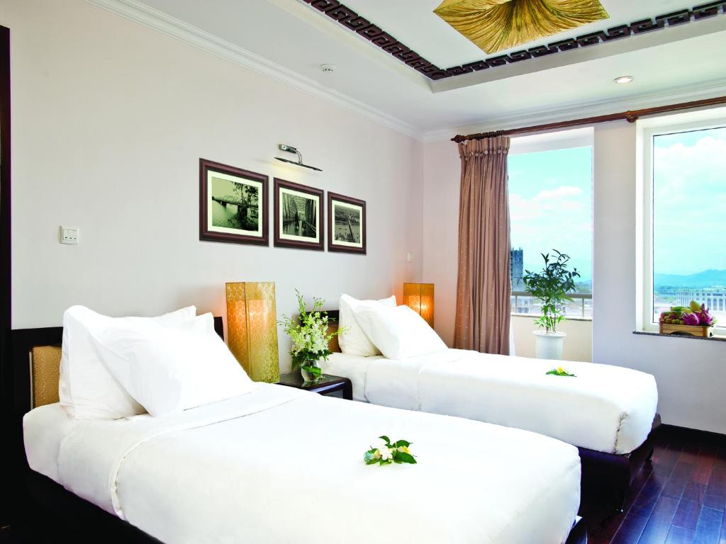 Двухместный (Двухместный номер с 2 отдельными кроватями и видом на город) отеля Cherish Hue Hotel, Хюэ