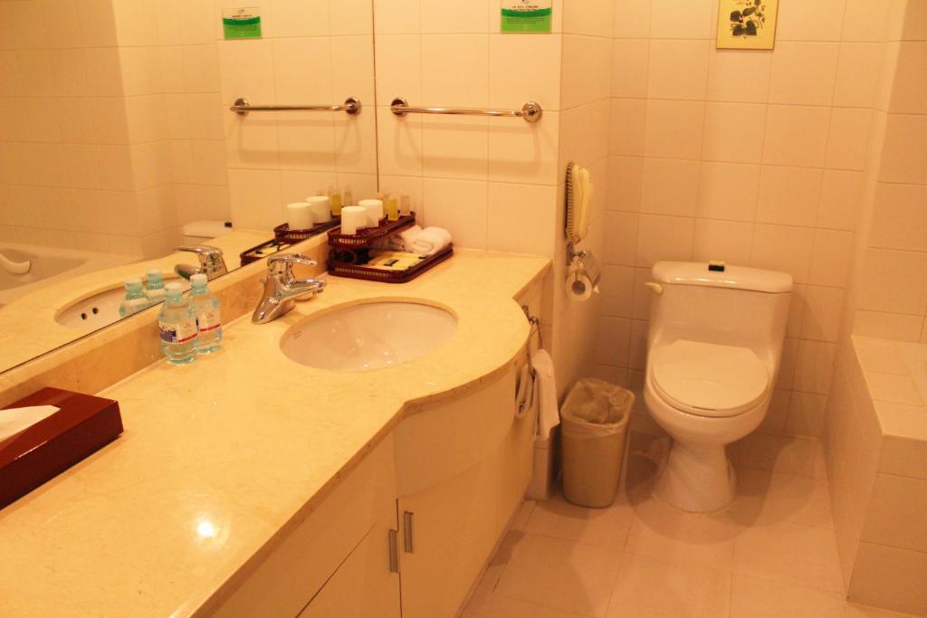 Двухместный (Mainland Chinese Citizen Only - Standard Double Room), The North Garden Hotel