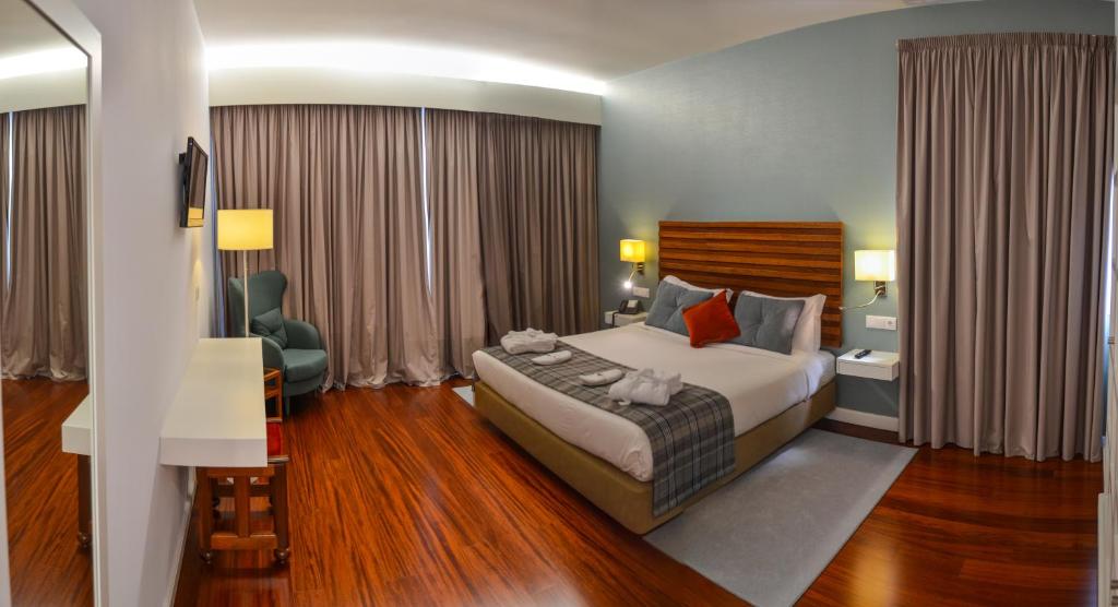 Двухместный (Улучшенный двухместный номер с 1 кроватью) отеля Hotel S. Bento Da Porta Aberta, Герес