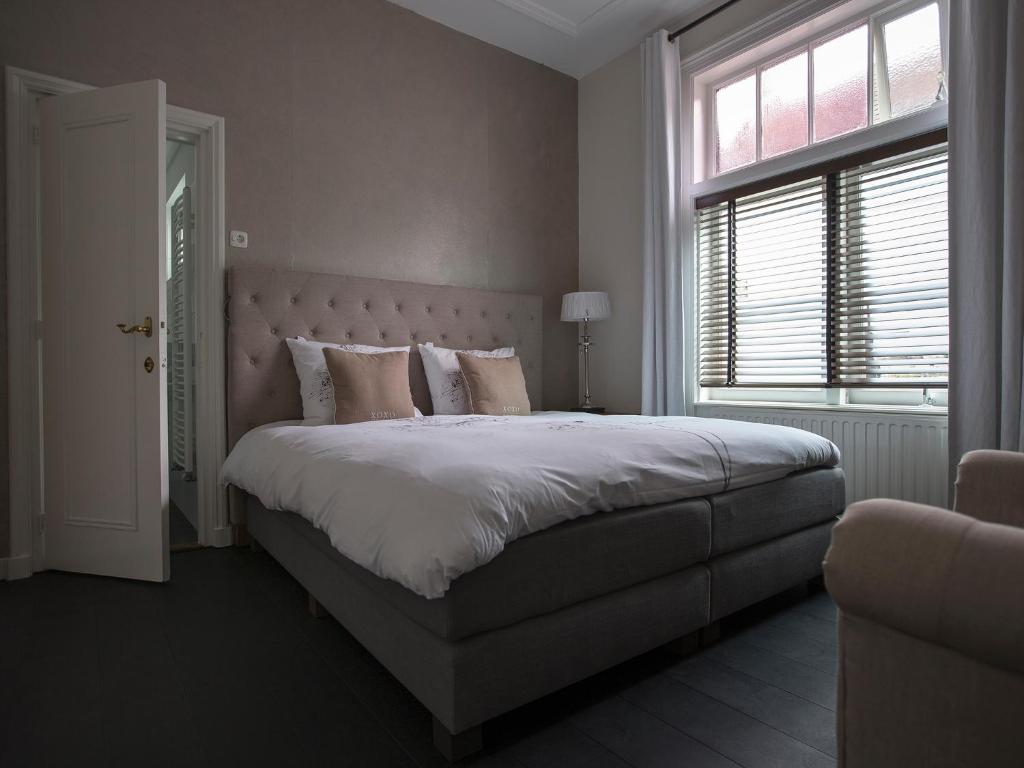 Двухместный (Двухместный номер с 1 кроватью и собственной ванной комнатой) отеля Zenzez Hotel & Lounge, Утрехт
