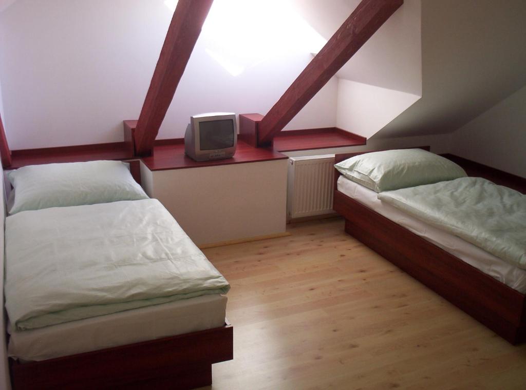 Двухместный (Двухместный номер с 1 кроватью или 2 отдельными кроватями) гостевого дома Restaurant Švejk a Pension Brno, Брно