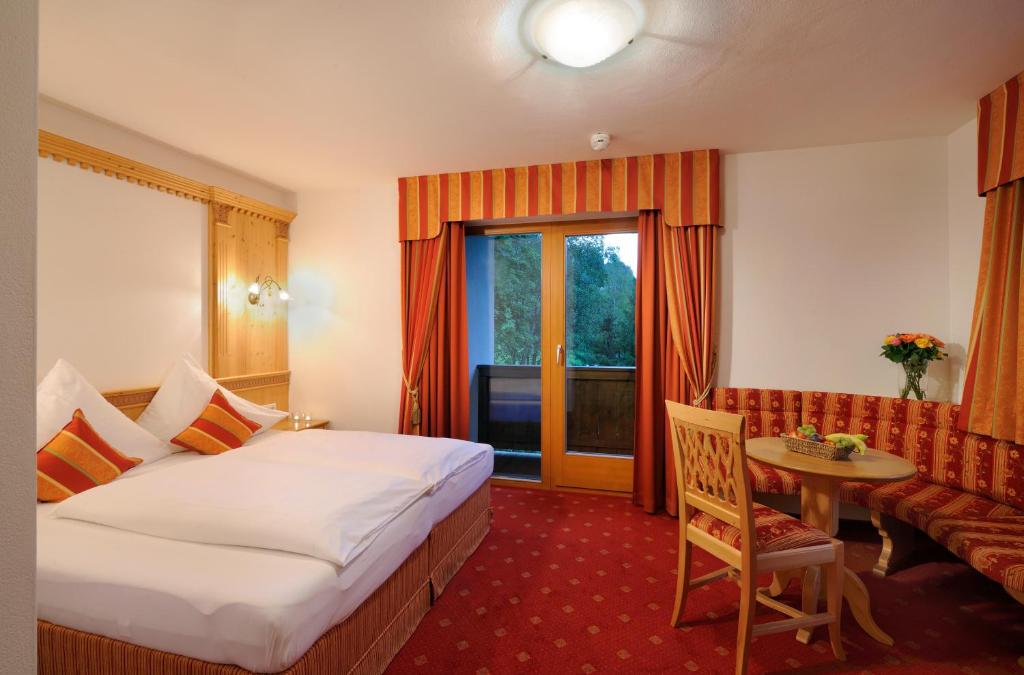 Двухместный (Двухместный номер с 1 кроватью и балконом) отеля Hotel Marten, Целль-ам-Зе