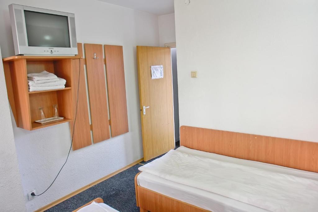 Одноместный (Одноместный номер с ванной комнатой) мотеля Motel Dacia, Алба-Юлия