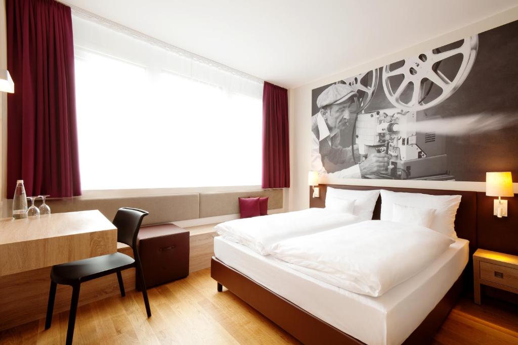 Двухместный (Стандартный двухместный номер с 1 кроватью) отеля arcona LIVING MÜNCHEN, Мюнхен