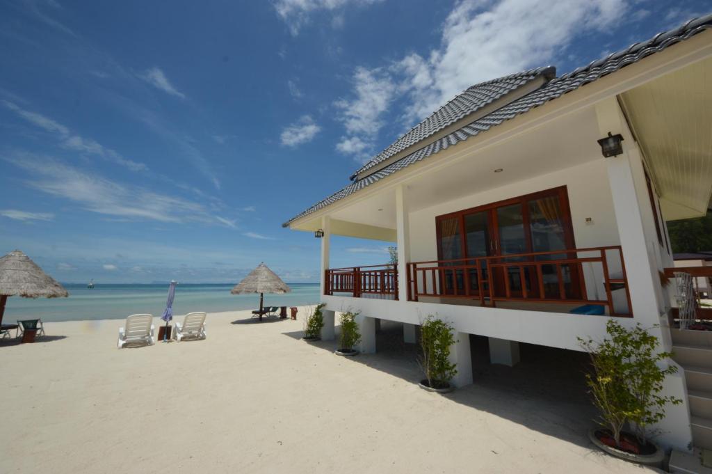 Двухместный (Вилла Гранд Делюкс с видом на пляж) курортного отеля Nice Sea Resort, Пханган