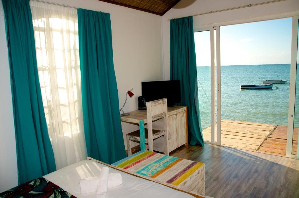 Номер (Бунгало - С видом на пляж) отеля Villa Anakao Mauritius, Порт-Луи