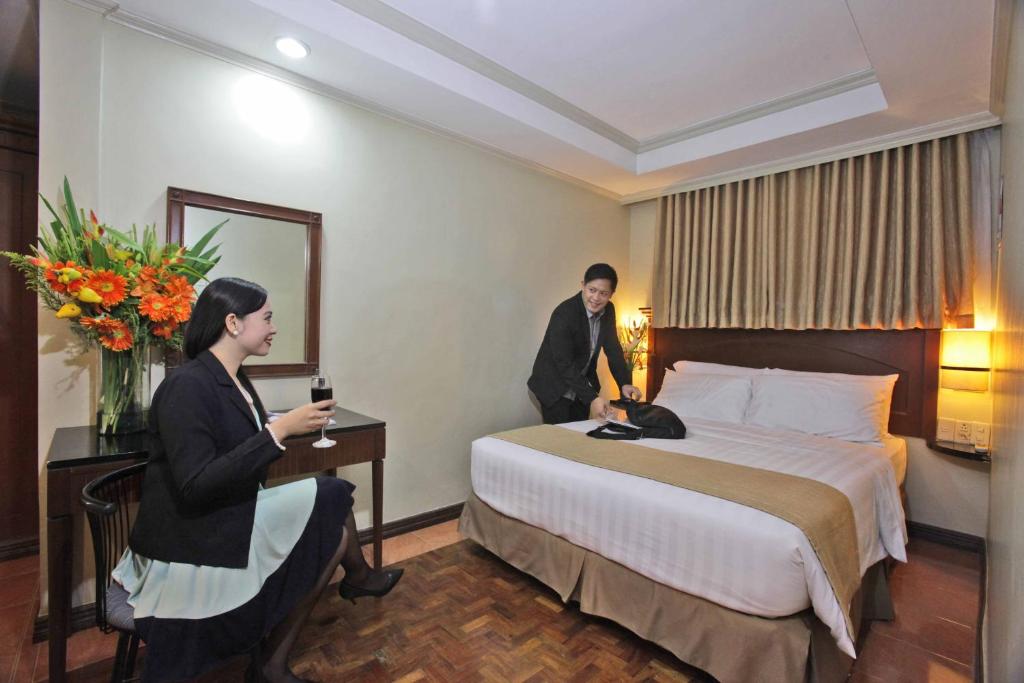 Двухместный (Номер Делюкс с кроватью размера «queen-size»), Fersal Hotel - P. Tuazon Cubao